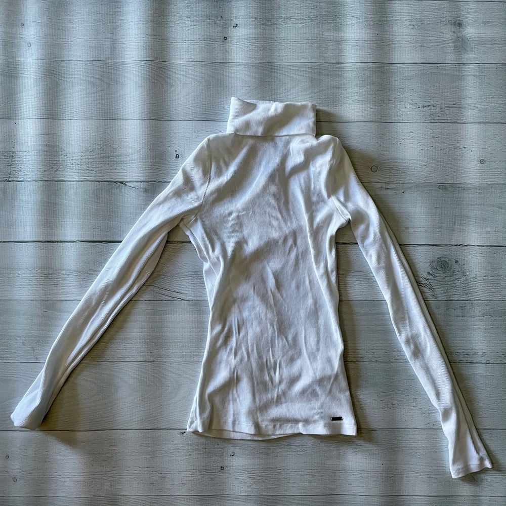 Hollister turtleneck